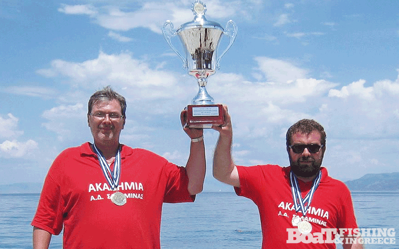 Πρωταθλητής Ελλάδος Σύλλογος Αλιείας από την ακτή, έτους 2014, ανακηρύσσεται η Ακαδηµία Αθλητικών ∆ραστηριοτήτων, µε τους αθλητές Παπιδάκη Αντώνη και Σκούρτη Γιάννη. 