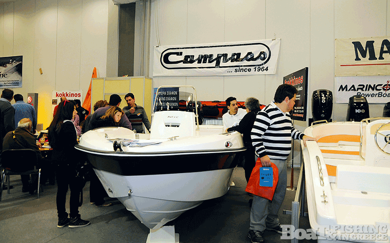 Η Compass έδωσε ένα δυναµικό παρών µέσω των αντιπροσώπων της Compass Boats Kokkinos και Παρµακλής Service Marine, παρουσιάζοντας εκτός άλλων το νέο Compass 150 CC (φωτ. 4). 