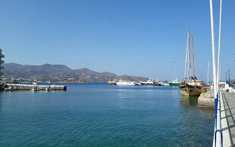 Νεκρός 72χρονος Γερμανός στον Αγ. Νικόλαο, μάλλον έπεσε από το σκάφος του